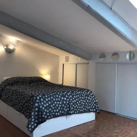 Holiday home La Mezon Aupres De L'eau 3 Chambres