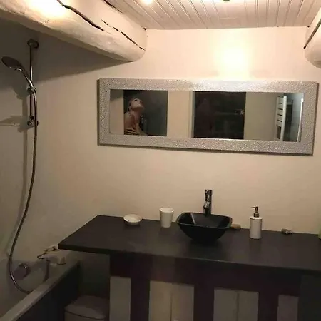 Holiday home La Mezon Aupres De L'eau 3 Chambres *
